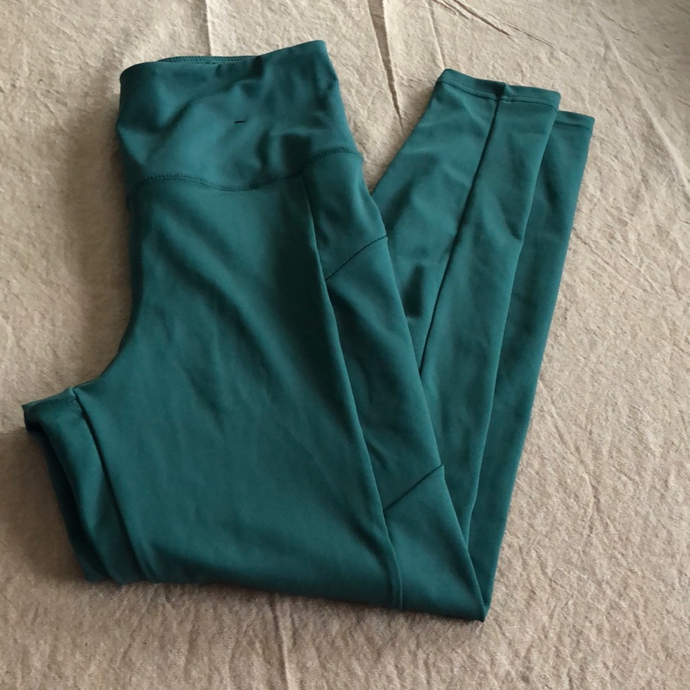 *SALE* Kay Unger leggings small*